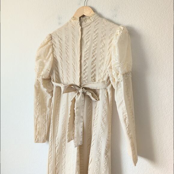 Rare Vintage 40s 50s Womens Dress with Lace Embroidery Rosette Edwardian Prairie - Picture 3 of 16